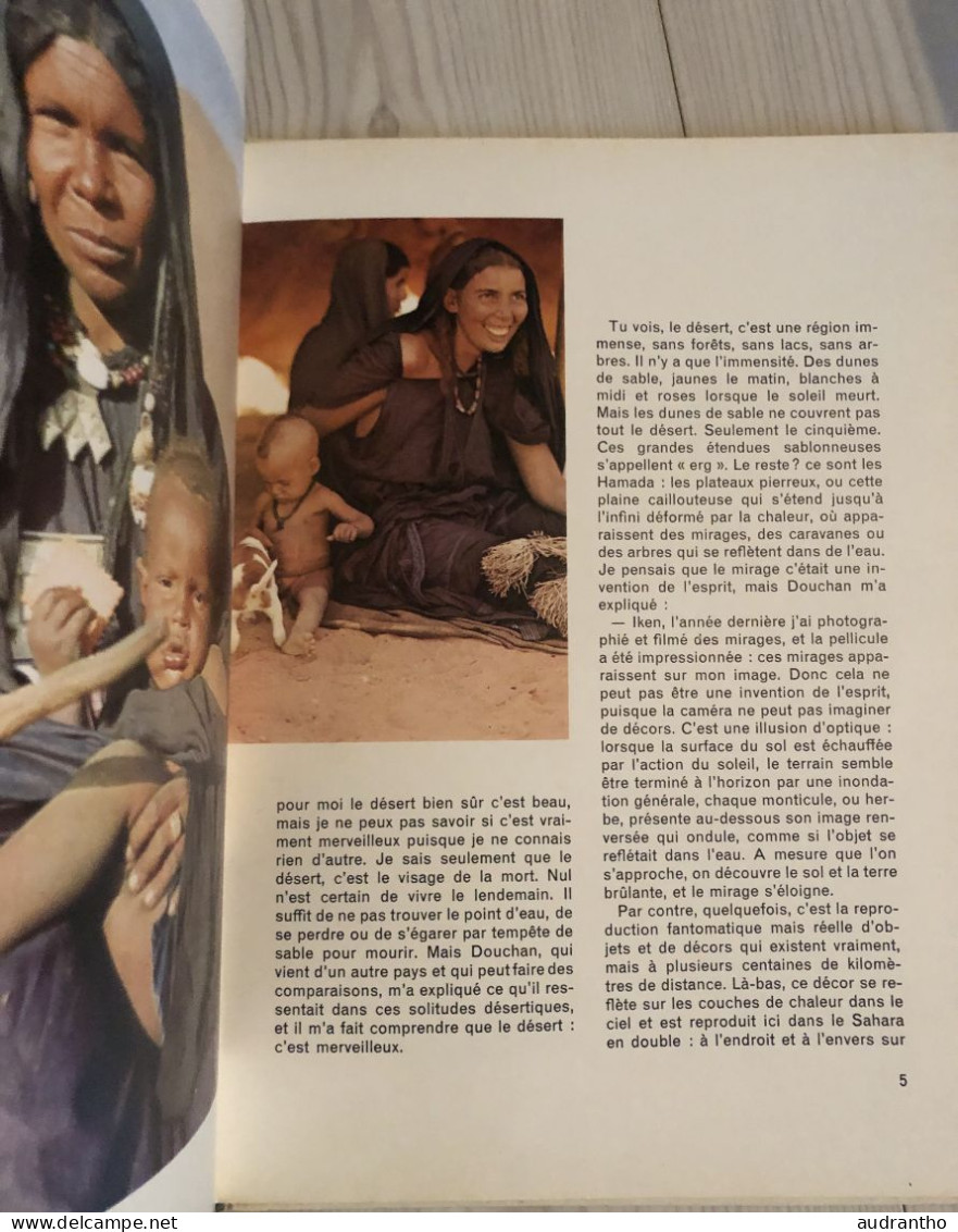 livre IKEN LE PETIT SEIGNEUR DES SABLES - éditions G.P rouge et or 1973 - photographies Douchan Gersi