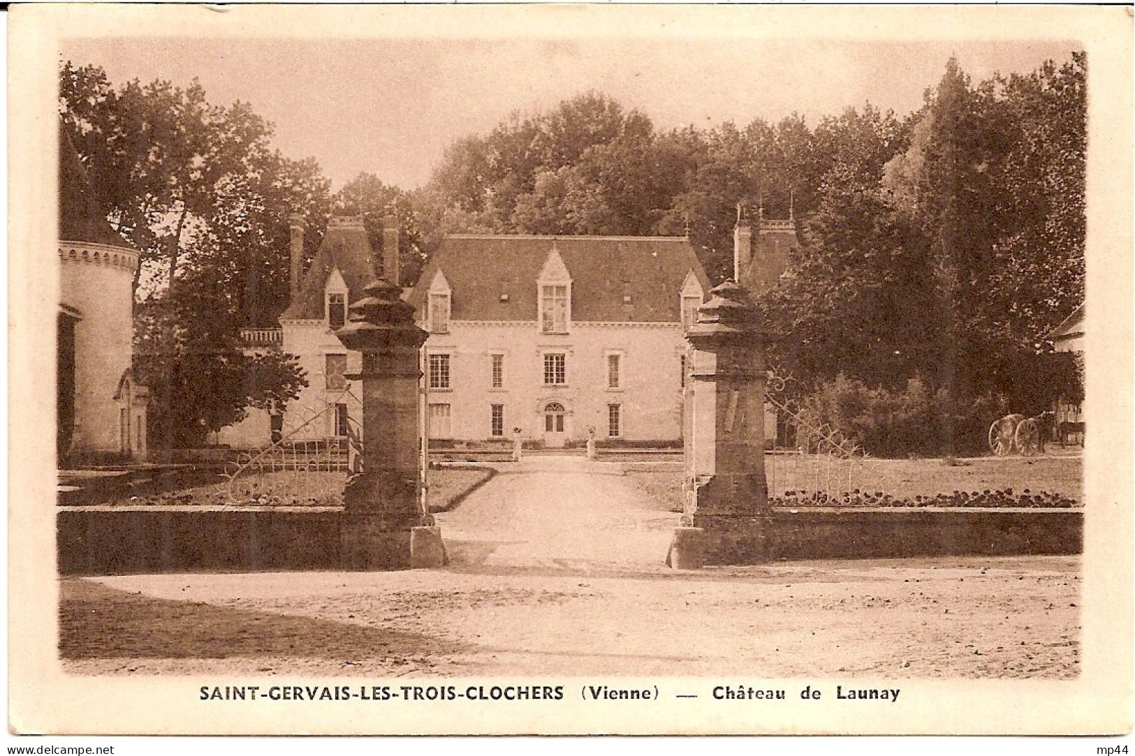 1D12 --- 86 ST GERVAIS-LES-TROIS-CLOCHERS Château De Launay - Saint Gervais Les Trois Clochers