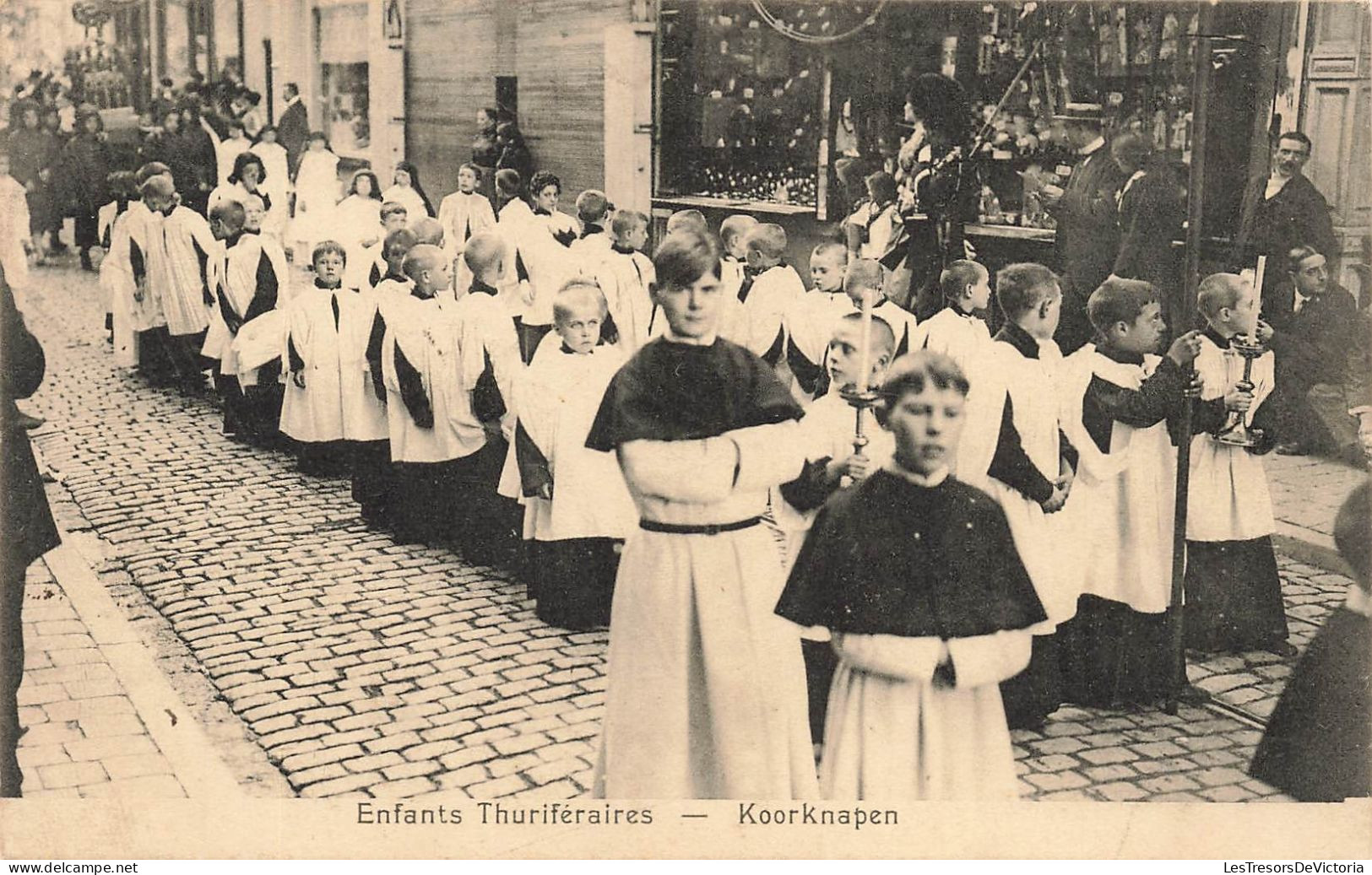 ENFANTS - Groupes D'enfants - Enfants Thuriféraires - Carte Postale Ancienne - Grupo De Niños Y Familias