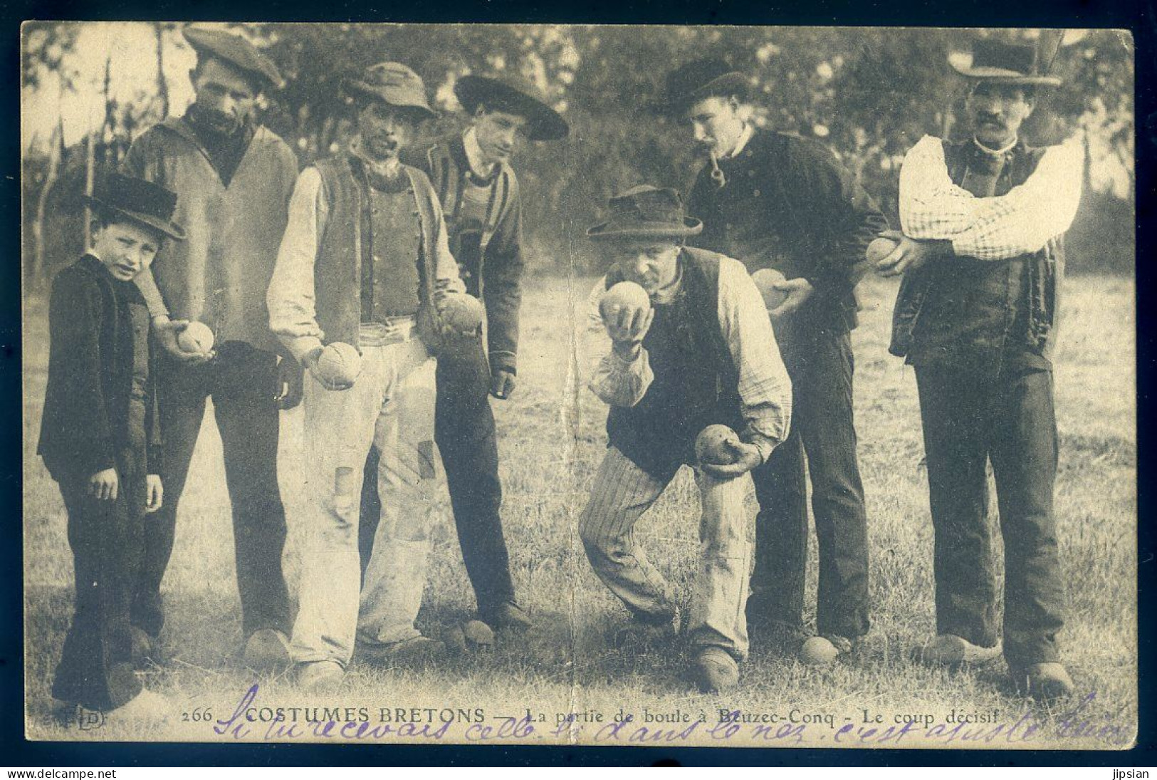 Cpa Du 29 Costumes Bretons - Partie De Boule à Beuzec Conq - Le Coup Décisif   LANR88 - Beuzec-Cap-Sizun