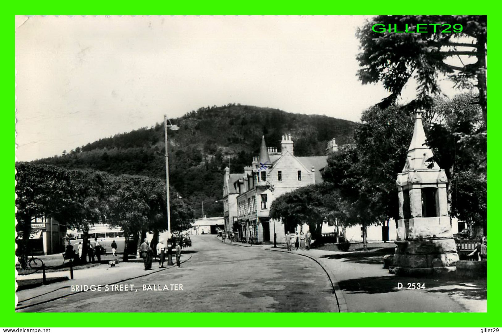 BALLATER, ABERDEEN, SCOTLAND - BRIDGE STREET - ANIMATED PEOPLES - TRAVEL IN 1961 - REAL PHOTOGRAPH - - Aberdeenshire