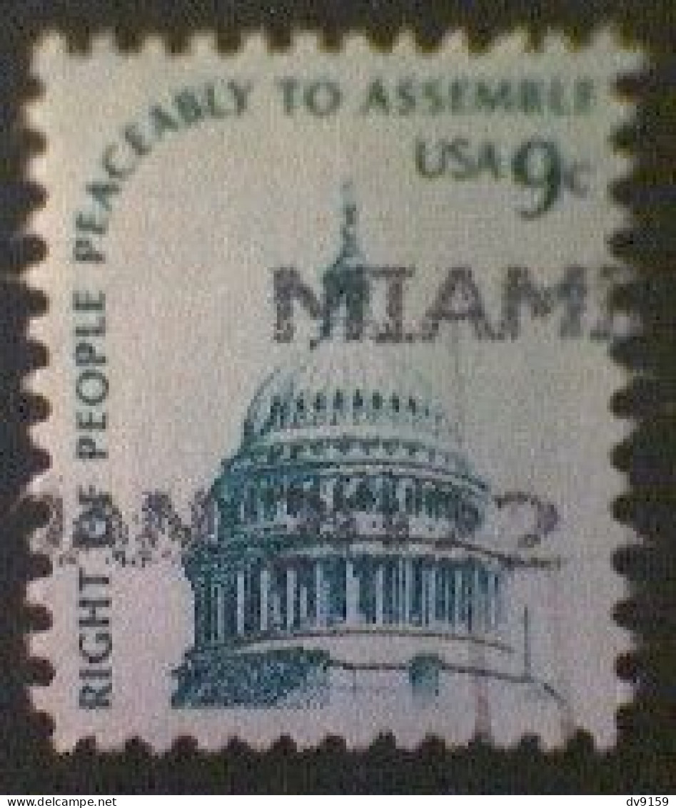 United States, Scott #1591, Used(o), 1975, Capitol Dome, 9¢, Slate Green On Gray Paper - Oblitérés