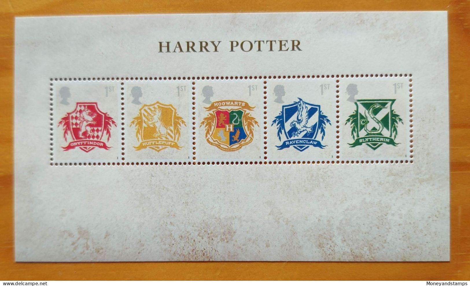 UK - Harry Potter - 5 Stamps/Block 38 - Coat Of Arms - Mint Condition - Sammlungen