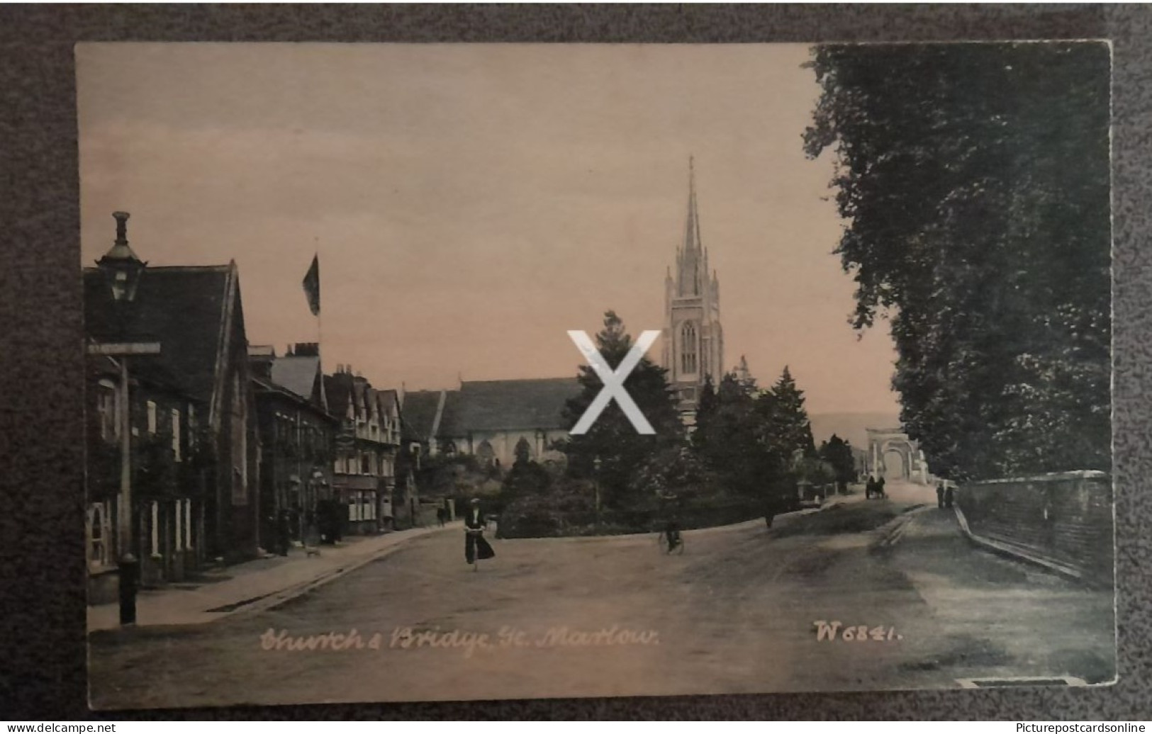 GREAT MARLOW CHURCH AND BRIDGE OLD B/W POSTCARD BUCKINGHAMSHIRE - Buckinghamshire