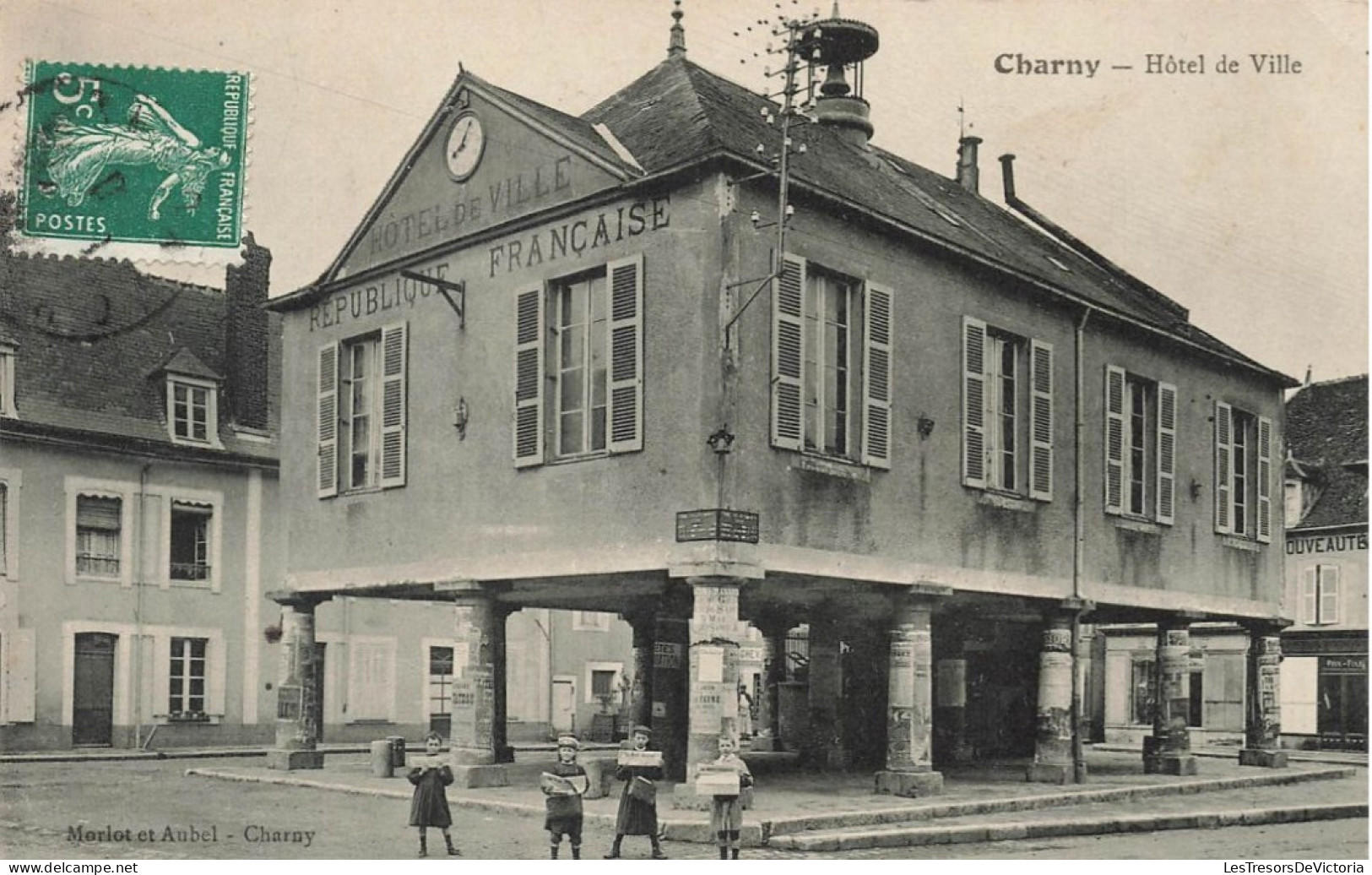 FRANCE - Charny - Vue Générale De L'hôtel De Ville - Carte Postale Ancienne - Charny