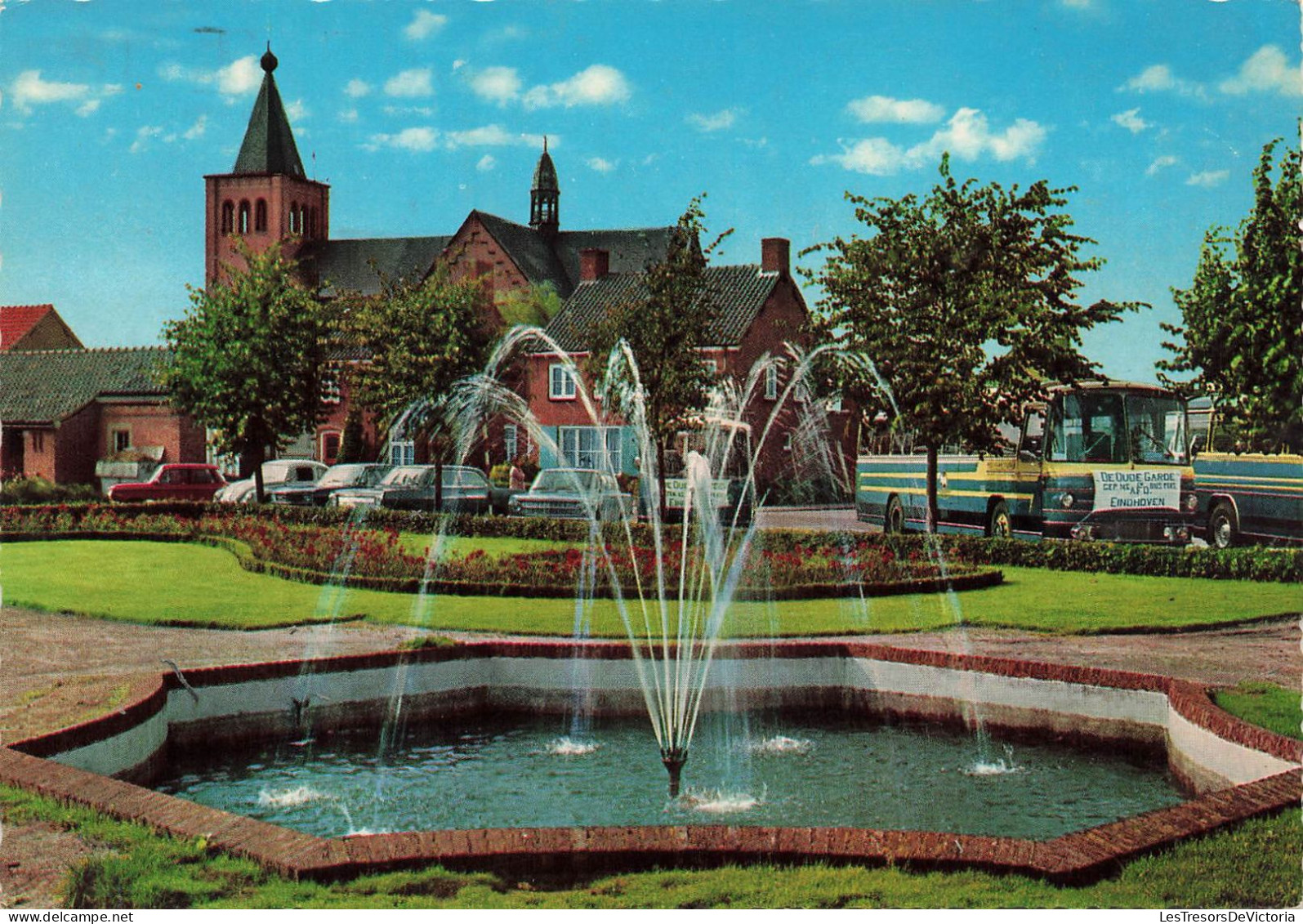 PAYS-BAS - Baerle-Nassau - Place Sint-Anna- Carte Postale - Autres & Non Classés