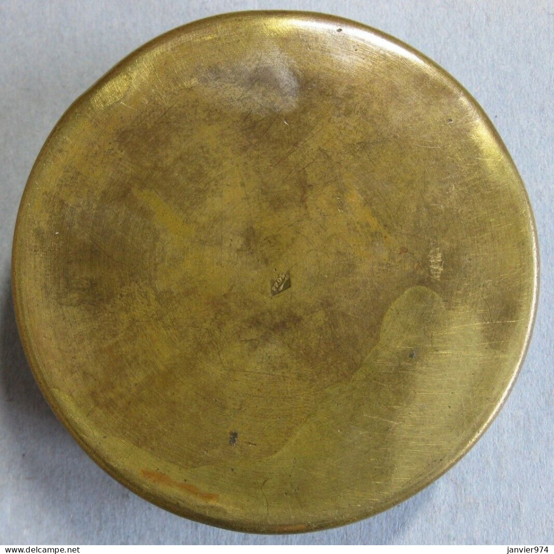 Boite En Cuivre Avec Médaille De Jeanne D’arc , Avant La Bataille De Mouchon - Cajas/Cofres