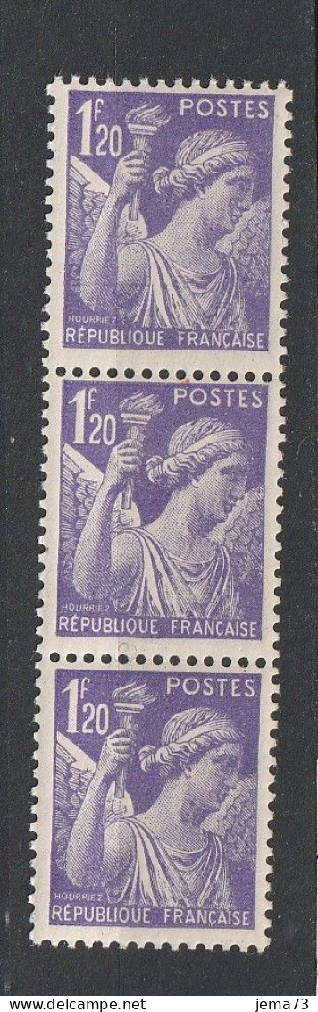 N° 651: Type Iris: Beaux Timbres Neuf  Sans Charnière Bloc De 3 Timbres - 1939-44 Iris