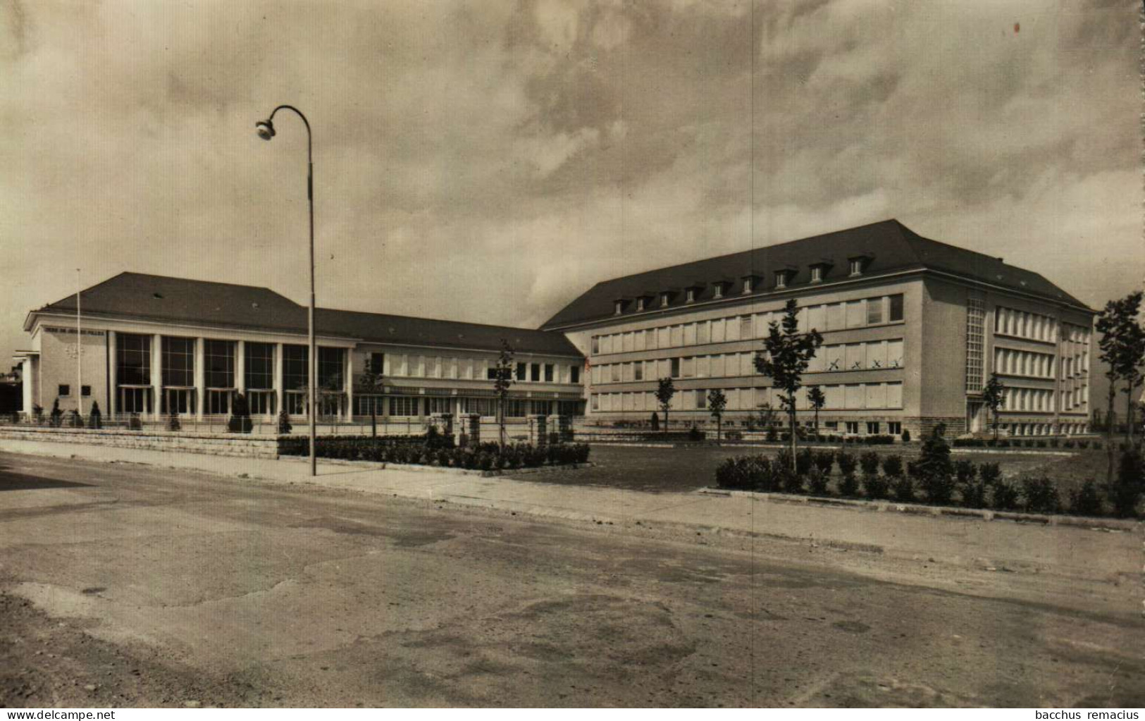 ESCH-SUR-ALZETTE   - Lycée De Jeunes Filles - Esch-Alzette