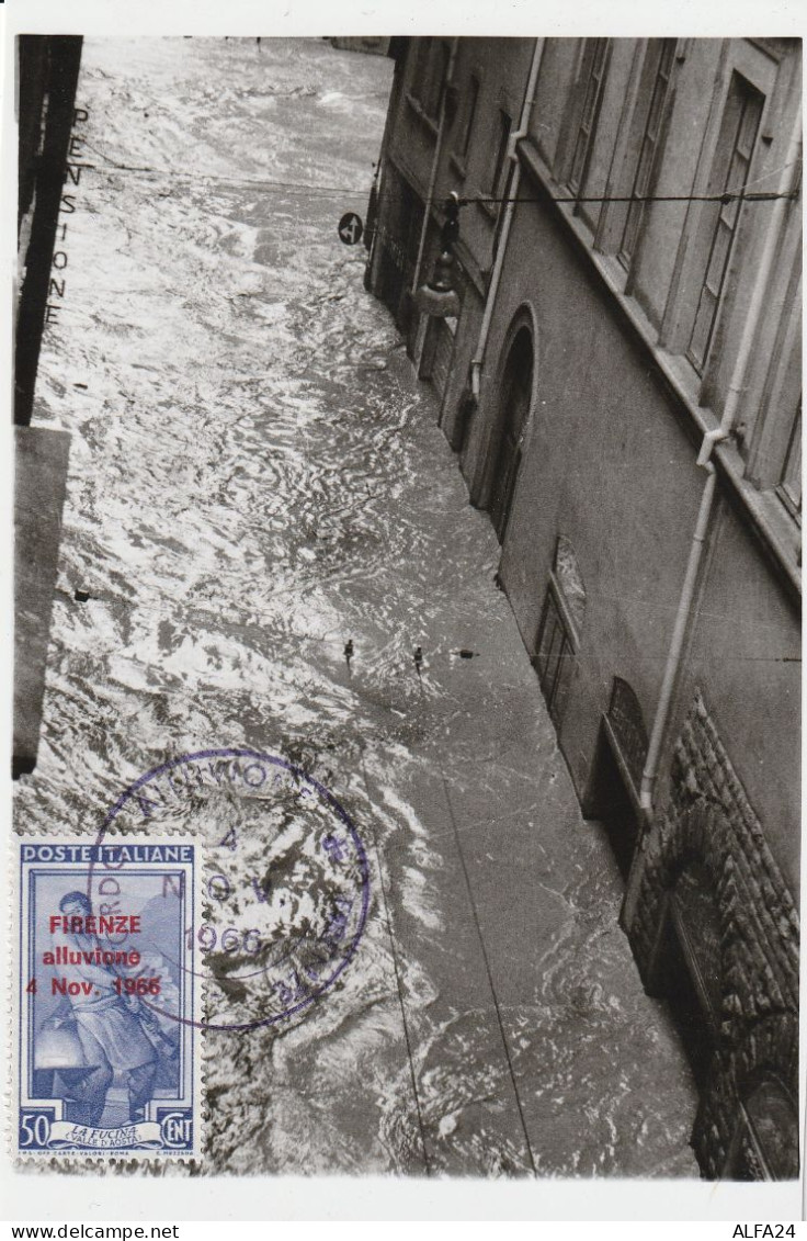 FOTO FIRENZE ALLUVIONATA 1966 CON 50 C. ITALIA AL LAVORO SOVRASTAMPATO (RY8326 - Überschwemmungen