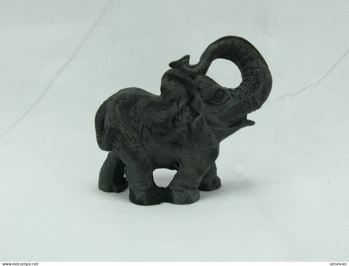 Beautiful Elephant Figurine Decorative Colectible #2216 - Other & Unclassified