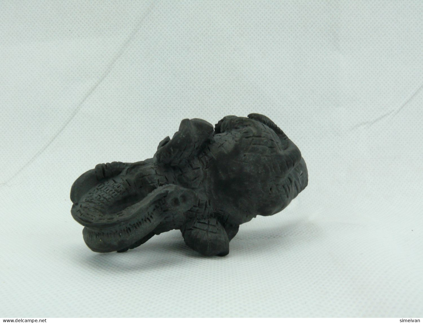 Beautiful Elephant Figurine Decorative Colectible #2216