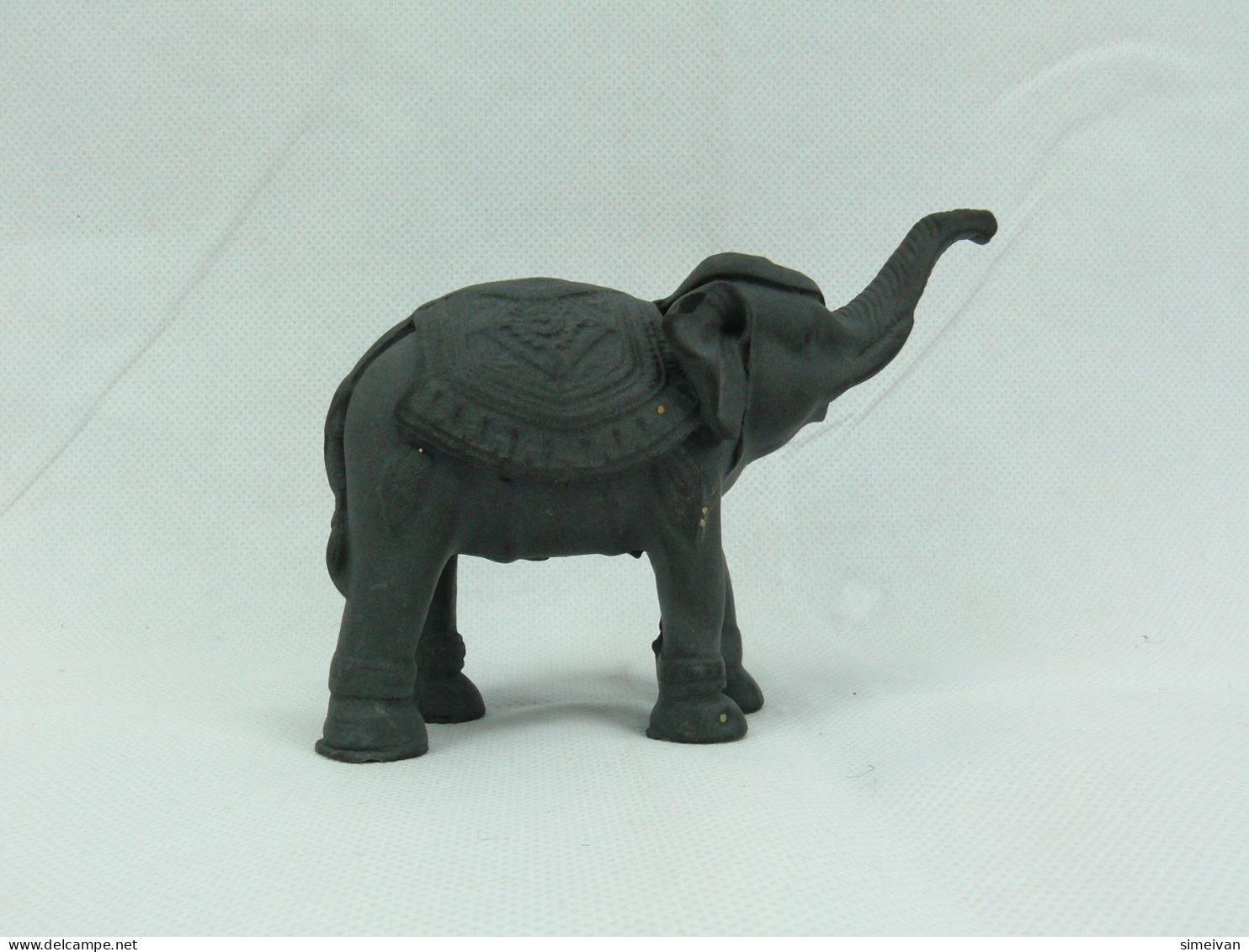 Beautiful Elephant Figurine Decorative Colectible #2217 - Altri & Non Classificati