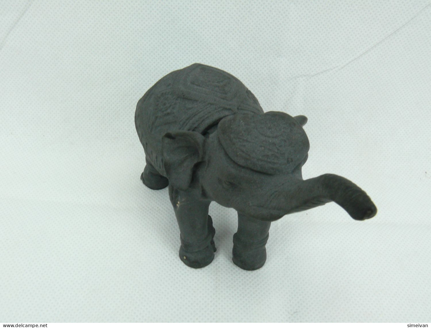 Beautiful Elephant Figurine Decorative Colectible #2217 - Otros & Sin Clasificación