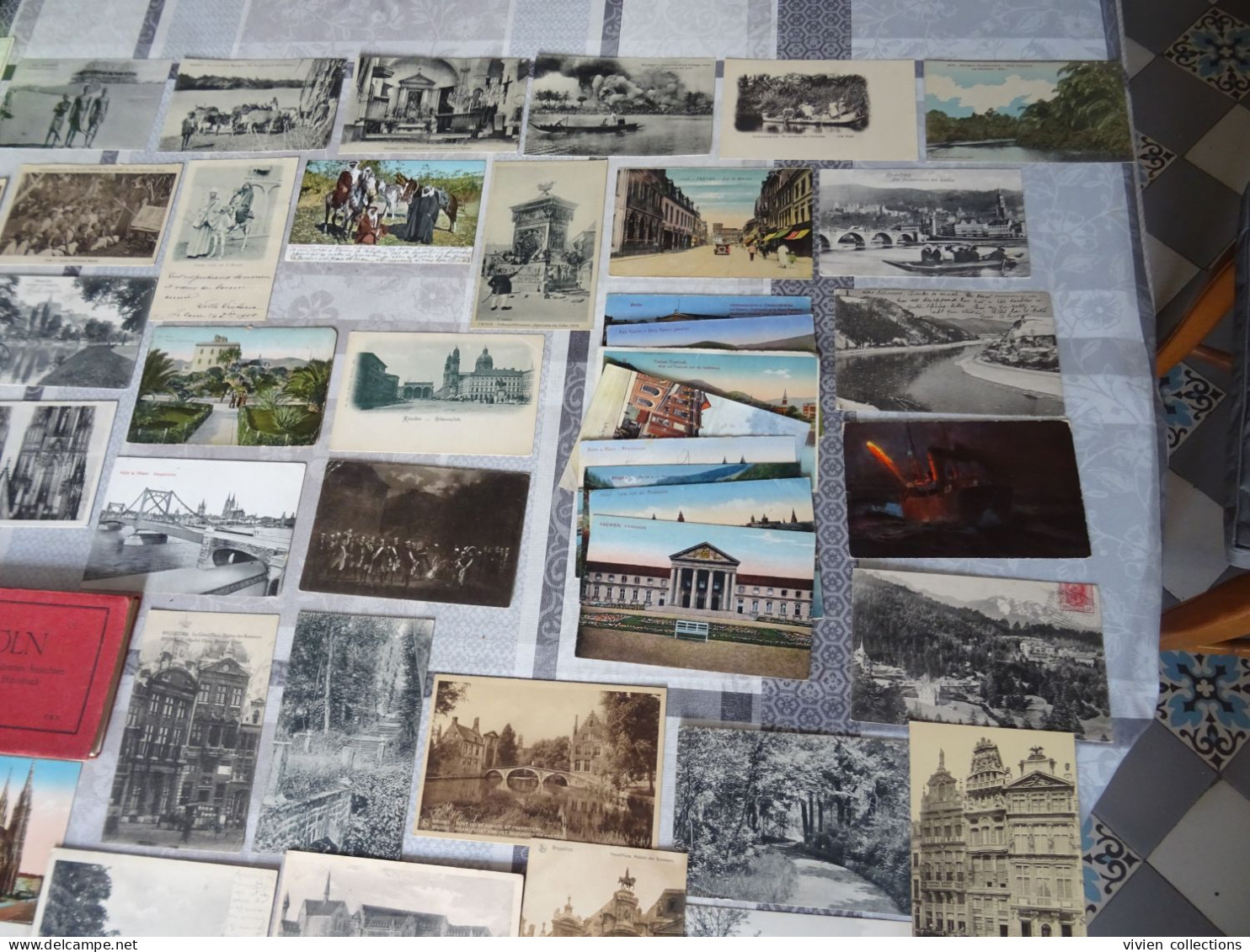 2 Grandes Boites De Cartes Postales Anciennes France Et étranger - 500 Postkaarten Min.