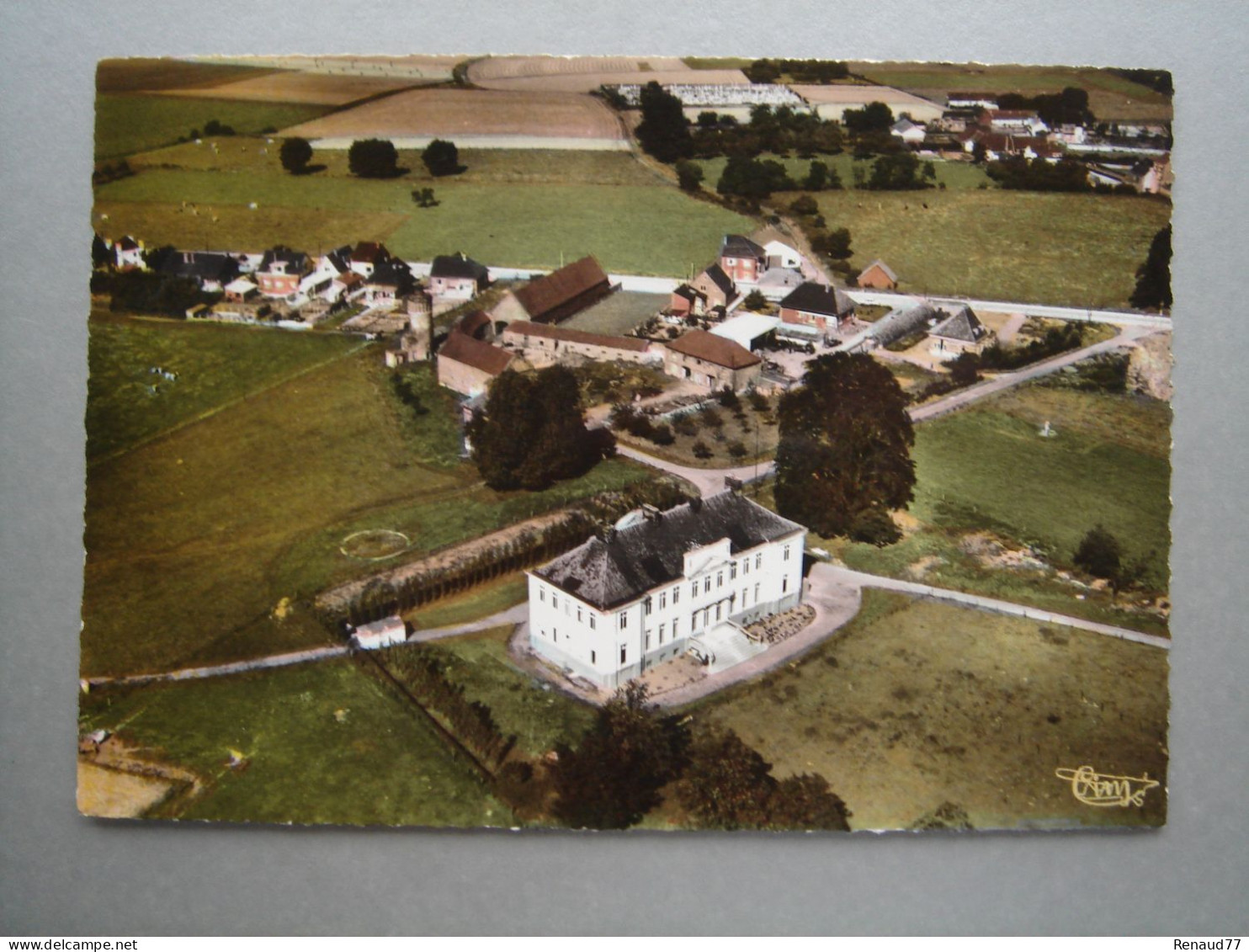 TAITIGNIES - Le Château - Vue Aérienne - Rumes - Rumes