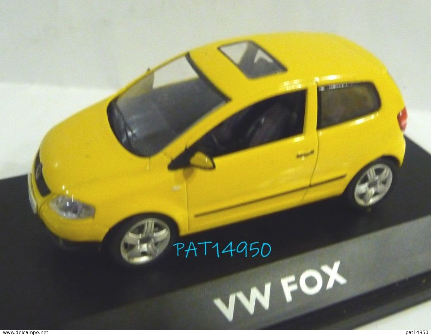 PAT14950 VW FOX  VOLKSWAGEN  -  Marque SCHUCO - Schuco
