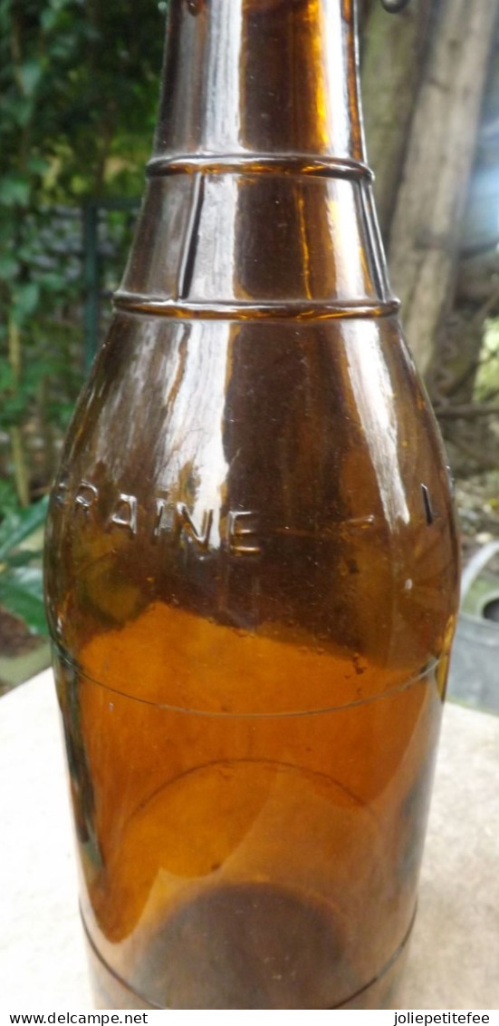 Ancienne Bouteille De Bière 75CL  " GEVE - BRAINE L'ALLEUD " . Inscription Fond De Bouteille CB2  1952  3/4L  5130 - Bier