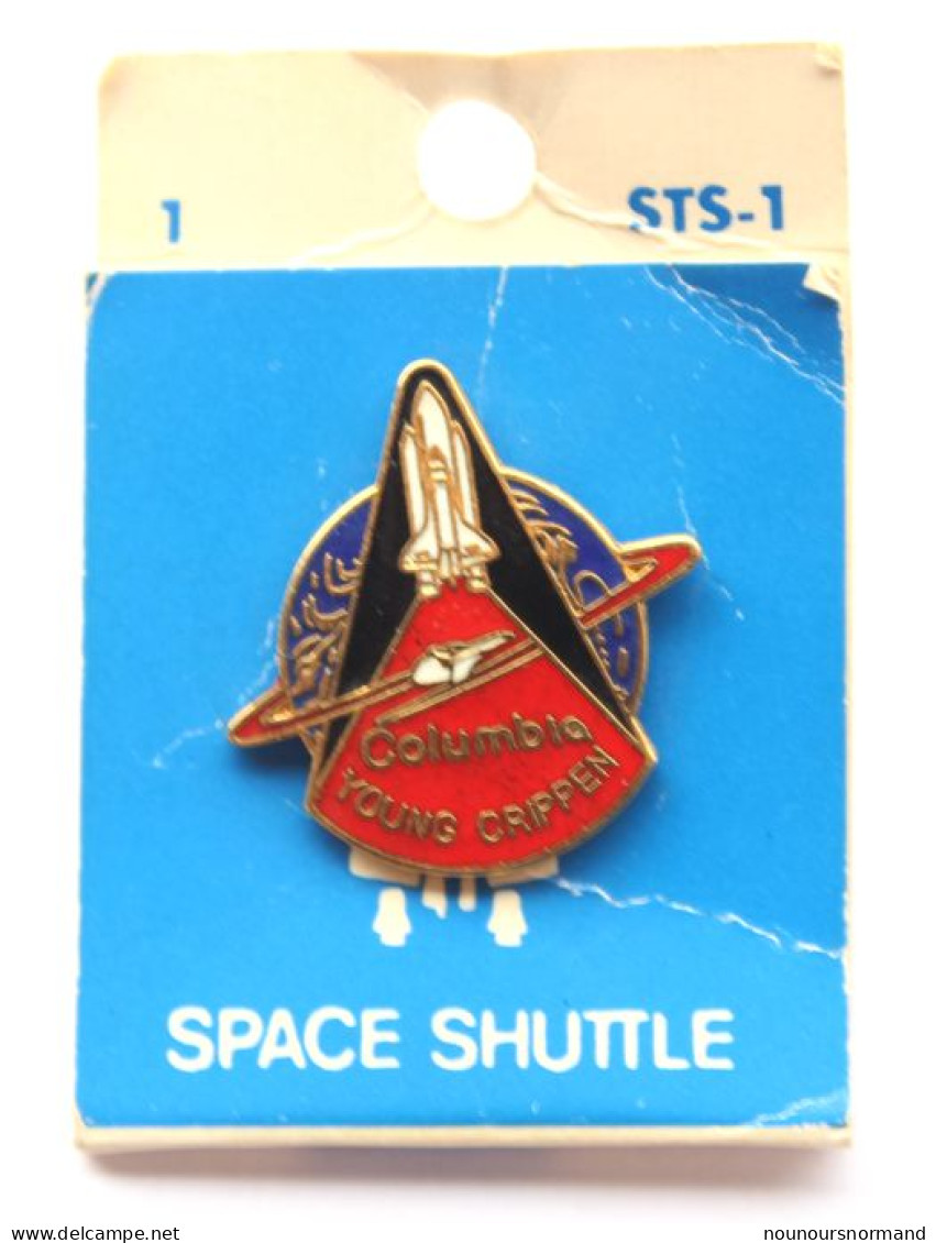 Superbe Pin's Officiel NASA Sur Sa Plaquette De Présentation - NAVETTE COLUMBIA - Young Crippen - Nasa - M929 - Espace