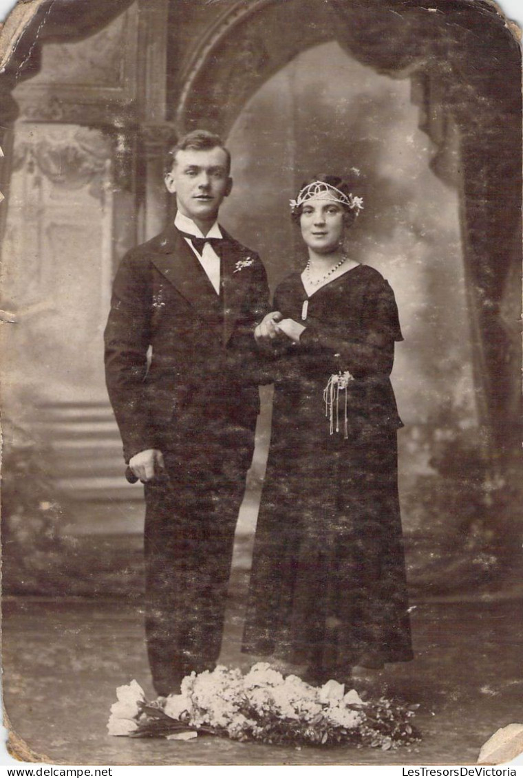 Photographie  - Photo De Couple - Fleur - Mariage ? - Dim: 9/13cm - Anonymous Persons