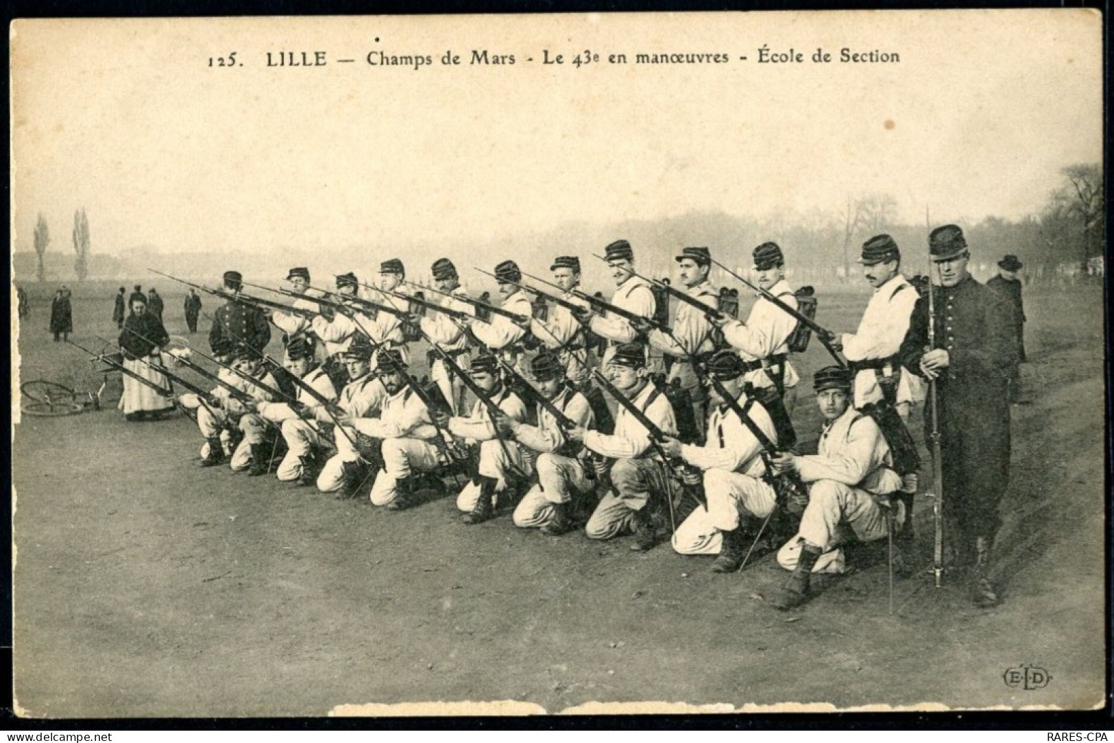 59 LILLE - Champs De Mars - Le 43 ème En Manoeuvres - Ecole De Section - TB - Lille