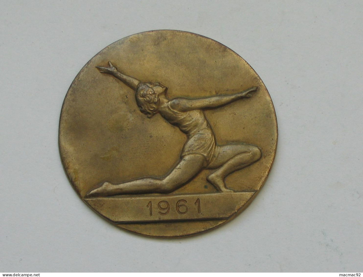 Médaille De Gymnastique - 1961 - Poutre   *** EN ACHAT IMMEDIAT *** - Gymnastics