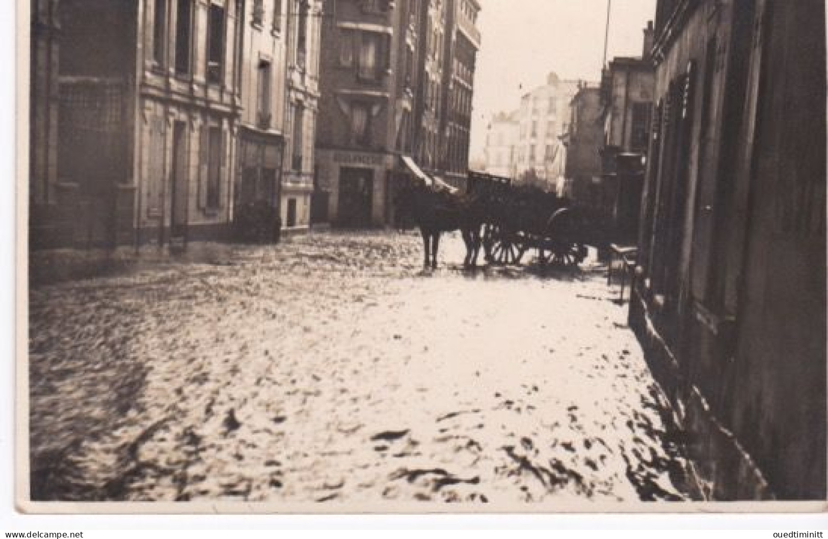 France ? Rue Inondée D'une Ville à Situer, Carte-photo. Charette à Cheval. Aucune Indication. - Floods