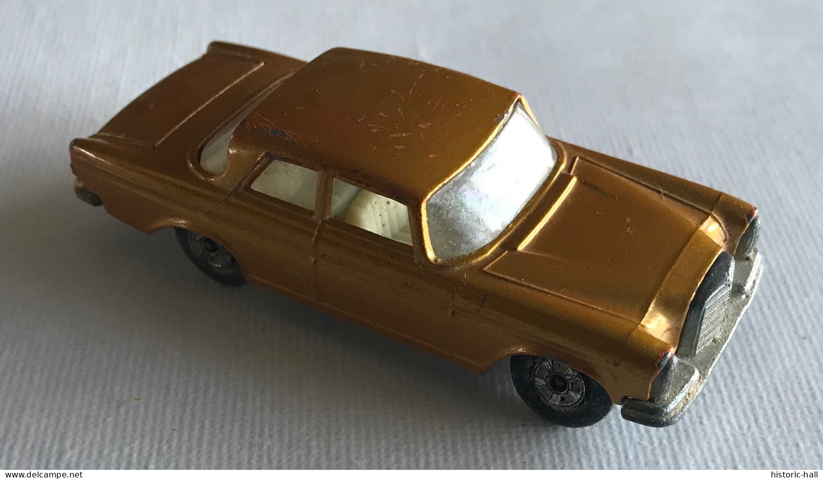 MATCHBOX / LESNEY - 46 - MERCEDES 300 SE - Lesney