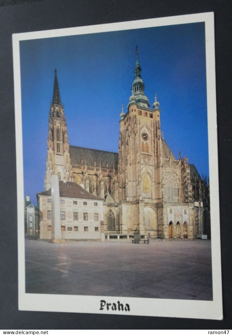 Praha - Katedrala Sv. Vita - Foto Jiri Sourek - Exprint Cerveny Kostelec - Nakladatelstvi Artfoto Praha - Kirchen U. Kathedralen