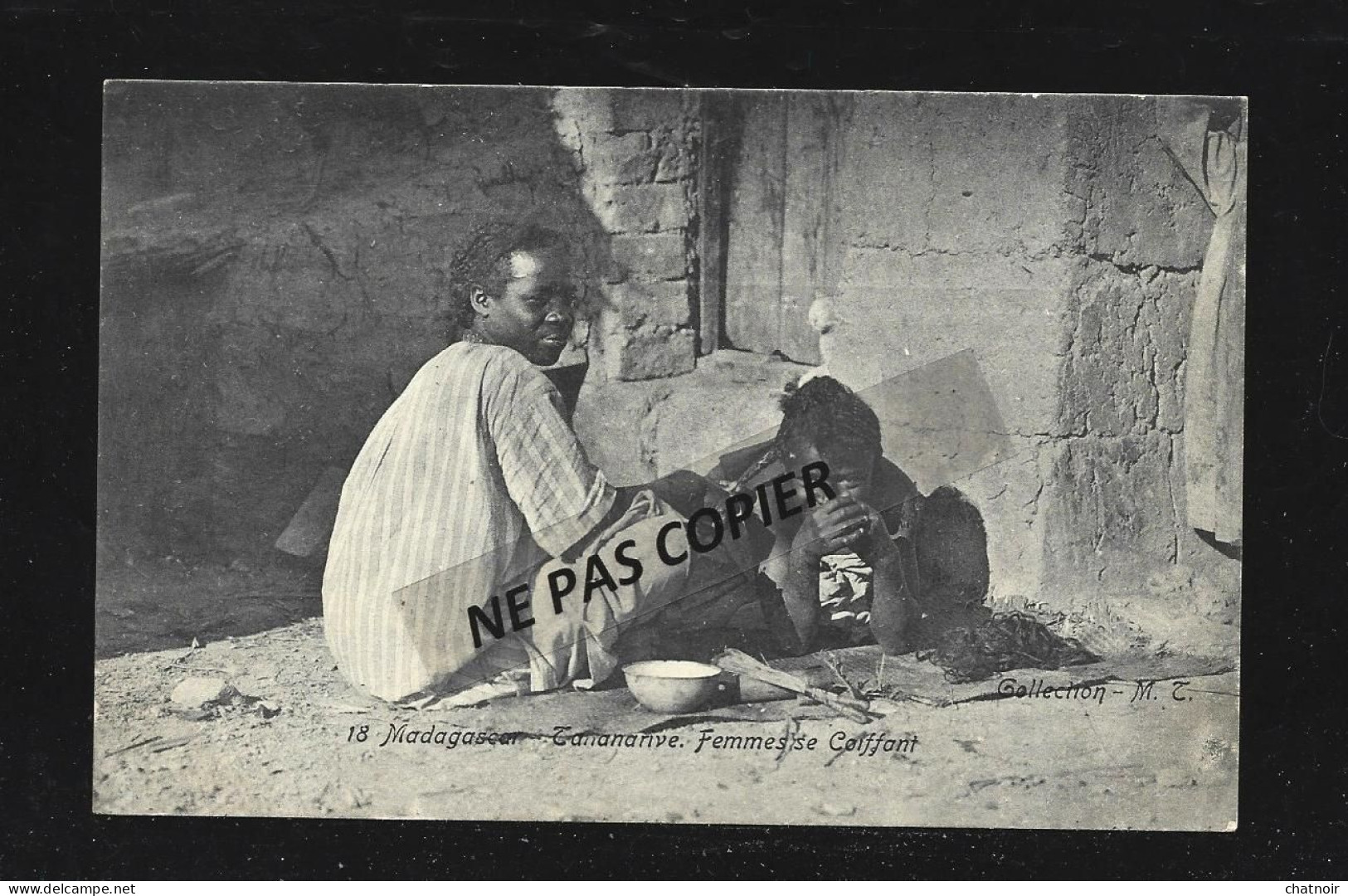 MADAGASCAR   TANANARIVE Femmes Se Coiffant Ecrite 1907 - Madagaskar