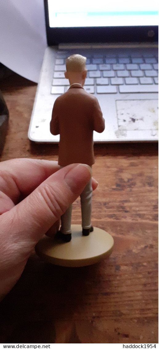 HERGE En Reporter TINTIN HERGE Moulinsart 2023 - Statues - Resin