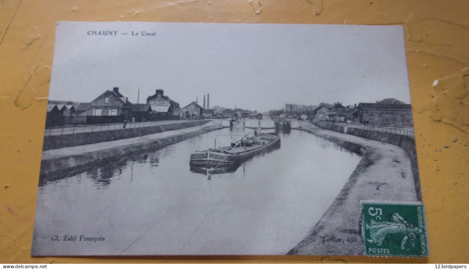 PENICHE CANAL CHEMIN DE  HALAGE  CHAUNY - Binnenschepen