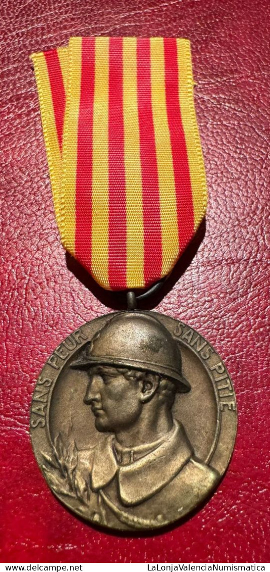 España Medalla Alfonso XIII Voluntarios Catalanes 1914-18 PG 809 - Andere & Zonder Classificatie