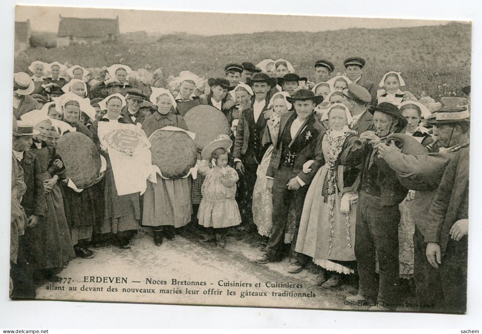 56 ERDEVEN Noces Bretonnes Cuisiniers Cuisinieres Offrant Gateaux Aux Mariés 1910  D24  2021 - Erdeven