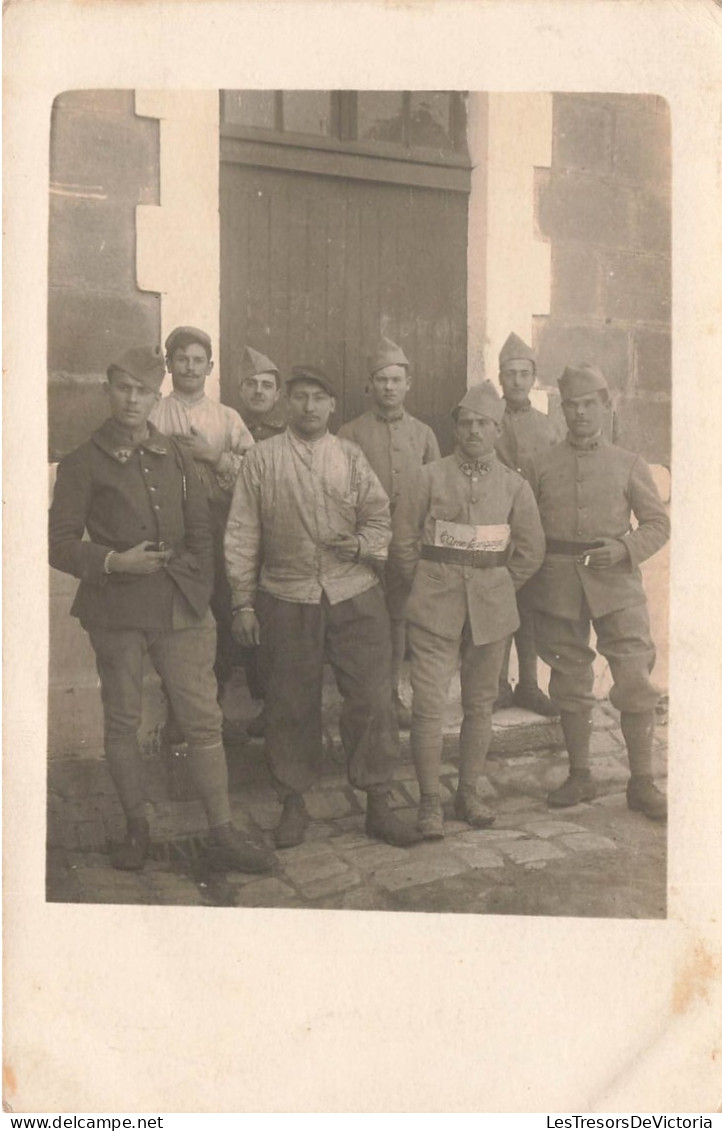 MILITARIA - Groupe De Soldats - 28 Mai 1919 - Bons Baisers - Belleuyre - L'Ame Française - Carte Postale Ancienne - Characters