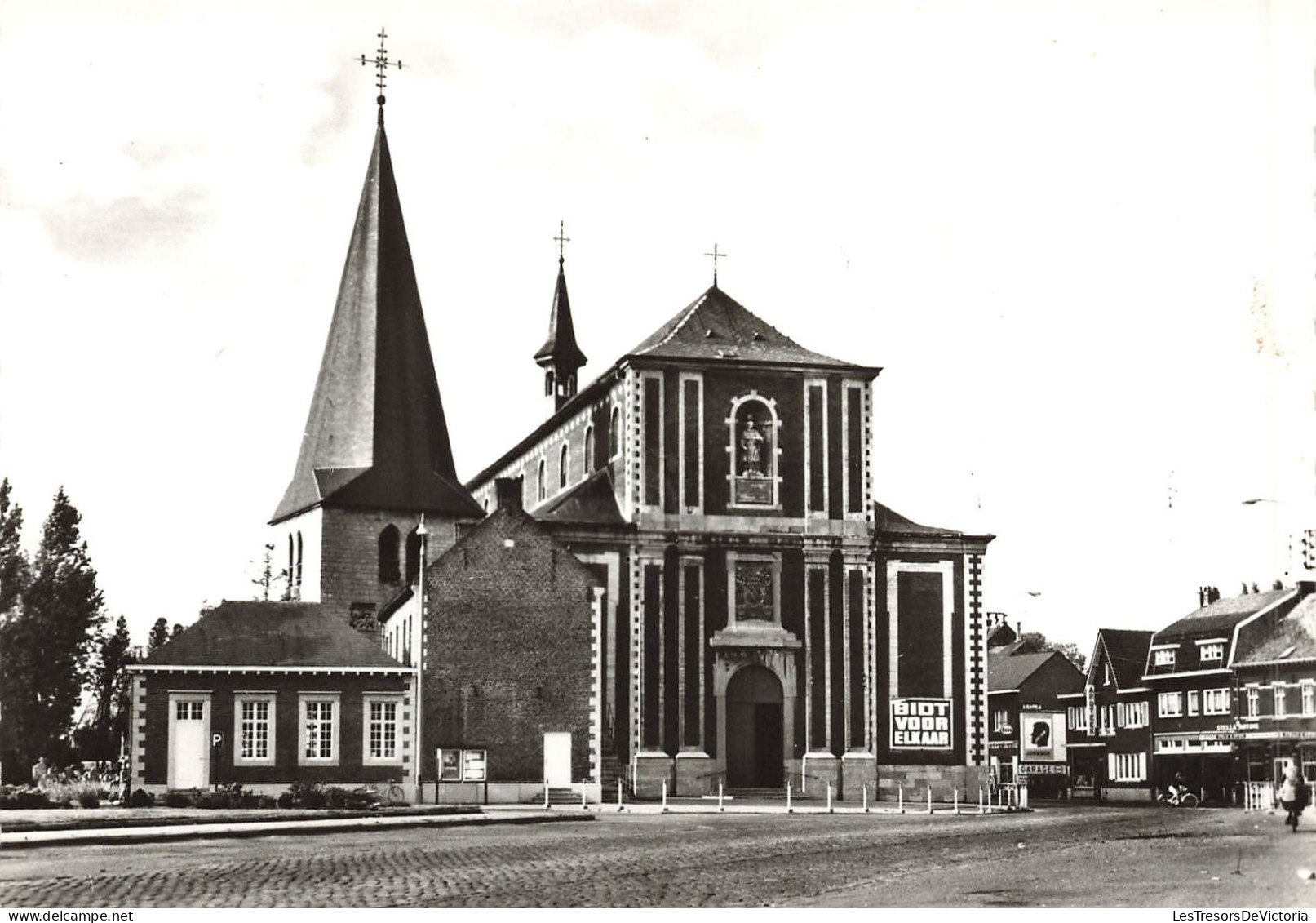 BELGIQUE - Zonhoven - Vue Générale De L'église - Carte Postale Ancienne - Zonhoven