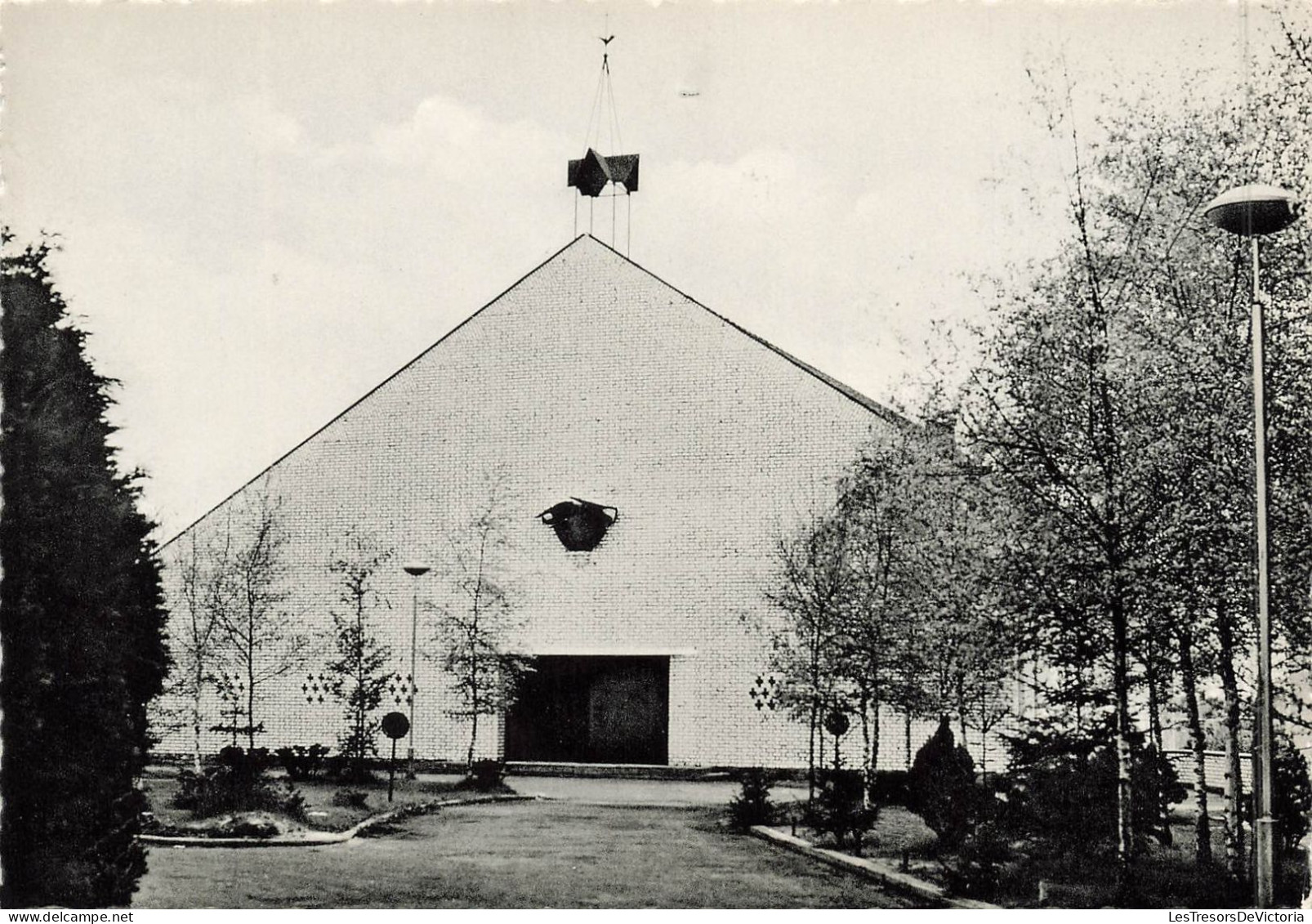 BELGIQUE - Wezembeek-Oppem - Vue Générale De L'église Saint Joseph - Carte Postale Ancienne - Wezembeek-Oppem