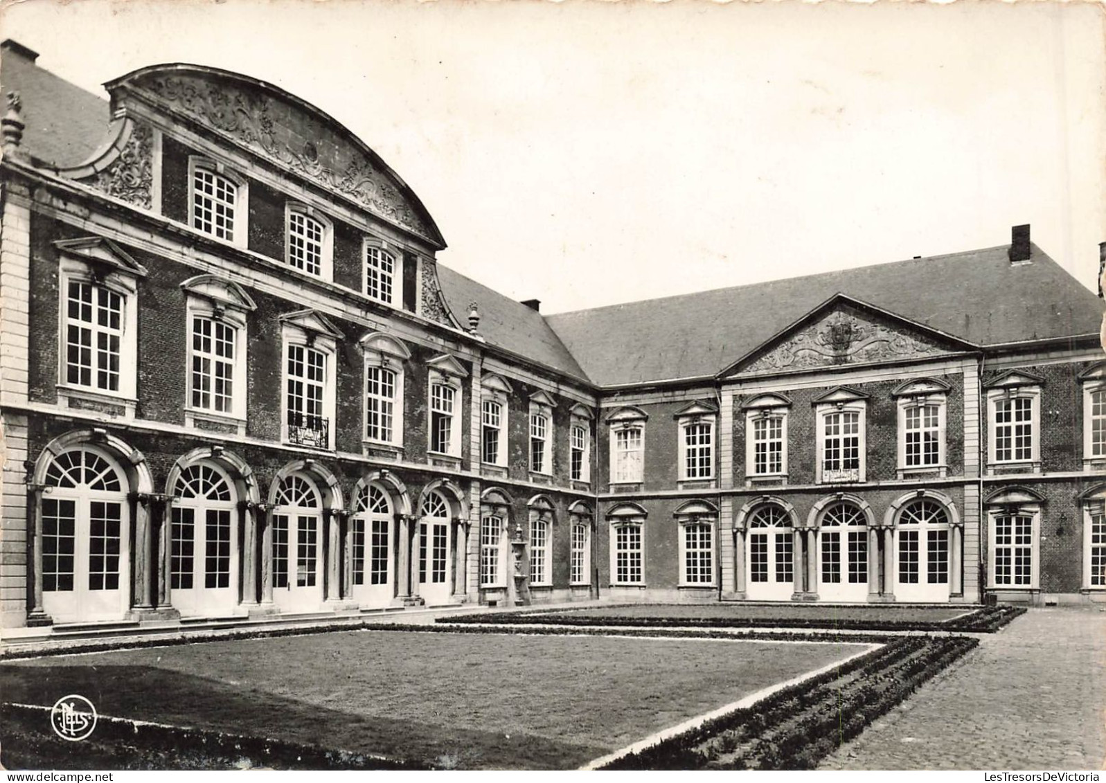 BELGIQUE - Saint Hubert - Cour D'honneur De L'abbaye - Carte Postale Ancienne - Saint-Hubert