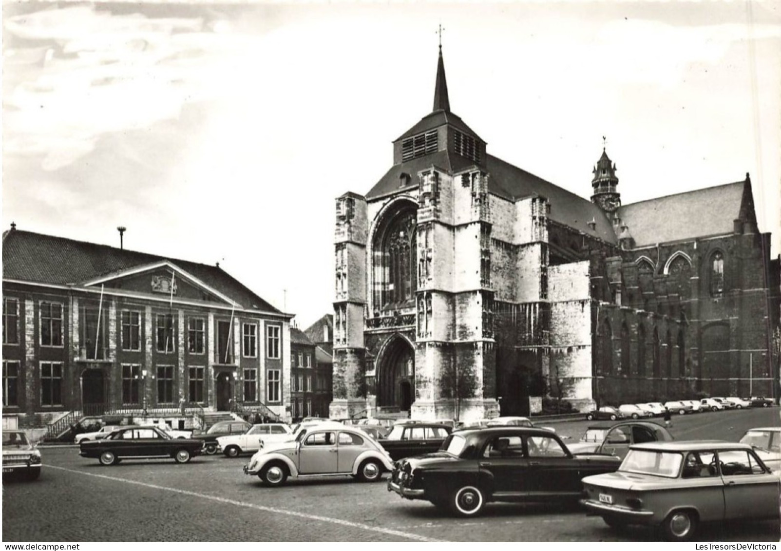 BELGIQUE - Diest - Hôtel De Ville Et église St Sulpitius - Carte Postale Ancienne - Diest
