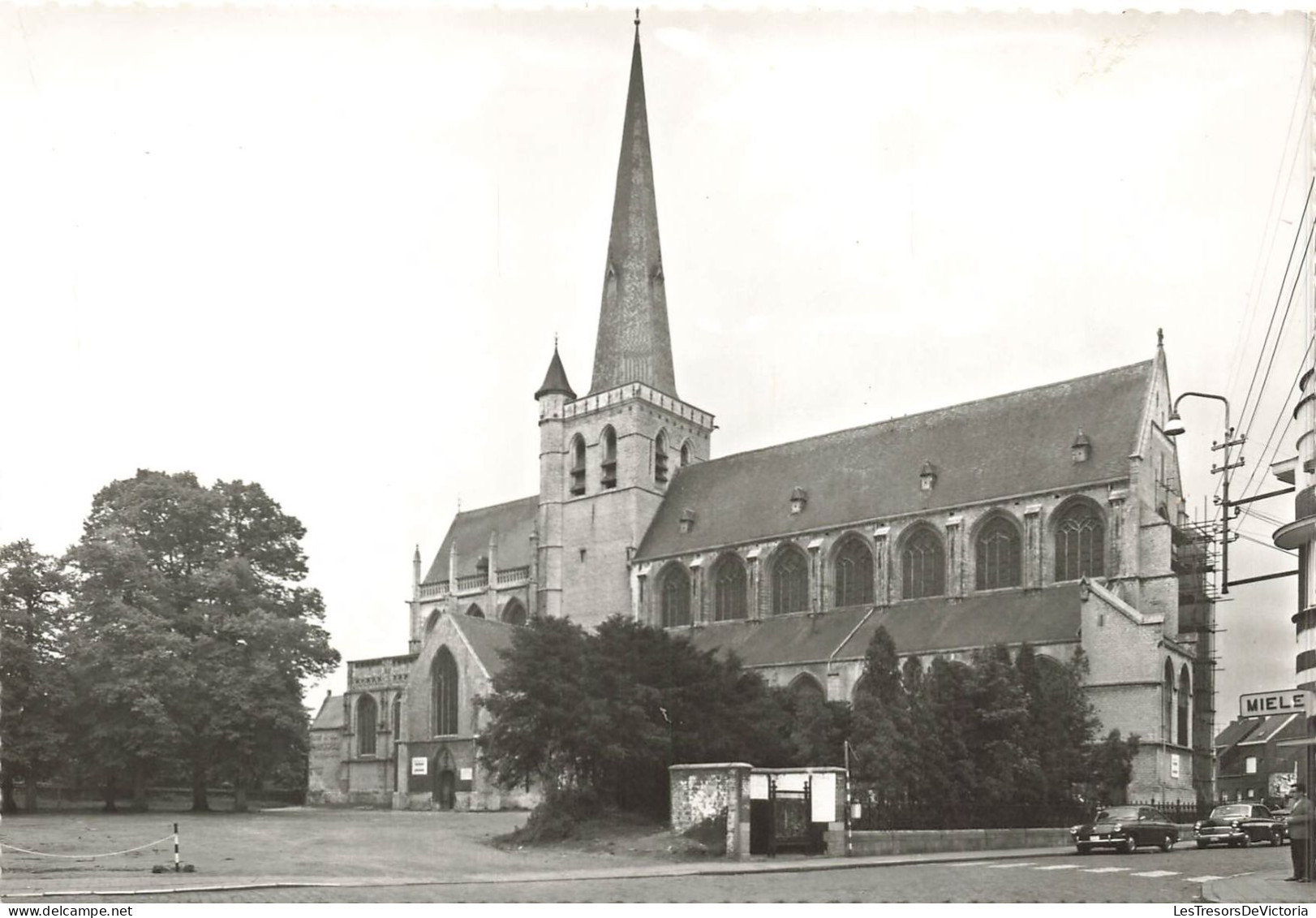 BELGIQUE - Herentals - Eglise Saint Waldetrudis- Carte Postale Ancienne - Herentals