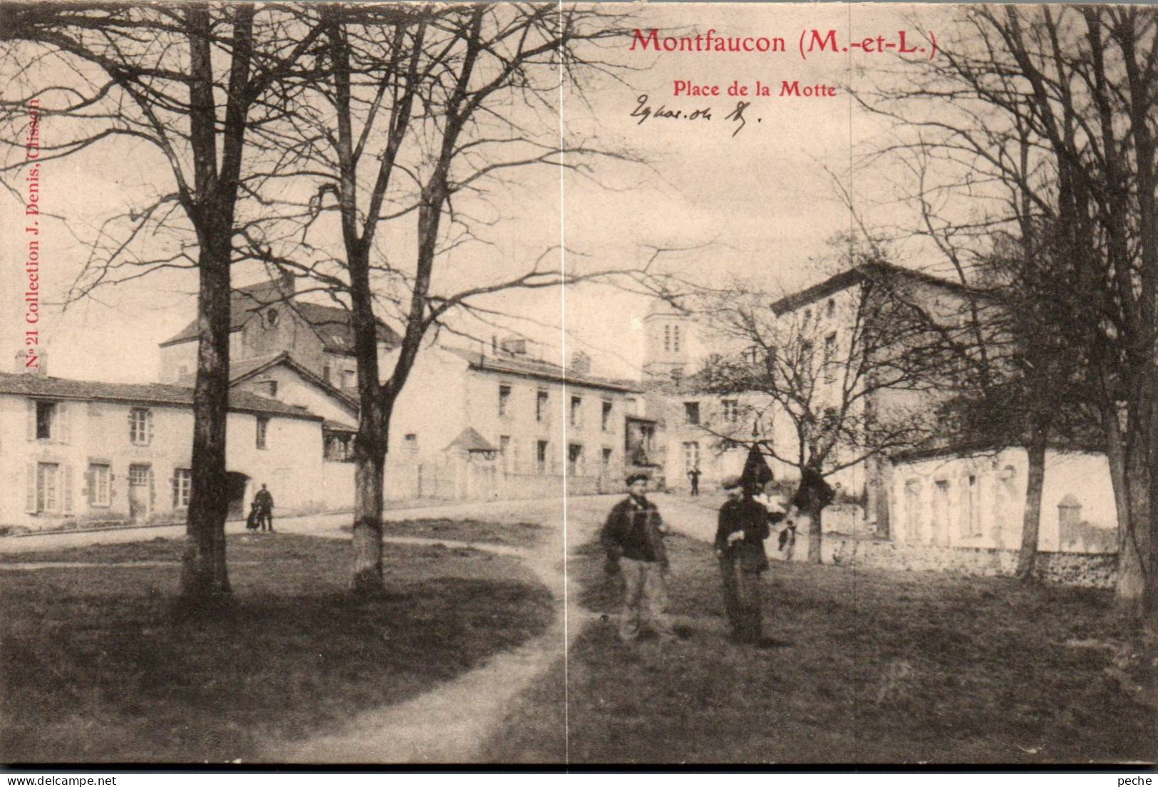 N°120010 -cpa Montfaucon Sur Moine -place De La Motte- - Montfaucon