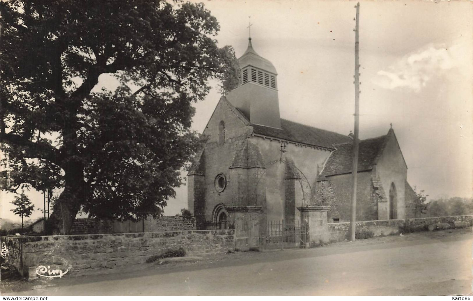 Chatelus Malvaleix * Rue Et église Du Village - Chatelus Malvaleix