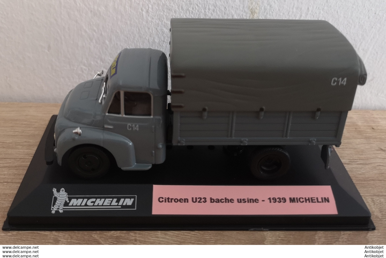 Citroen U23 Bache Usine 1939 Michelin - Norev