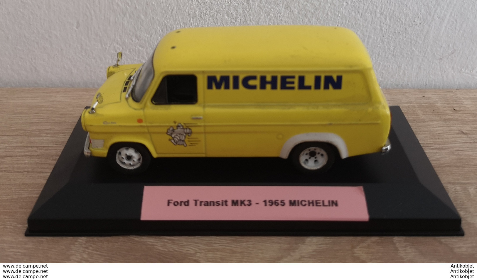 Ford Transit MK3 1965 Michelin - Norev