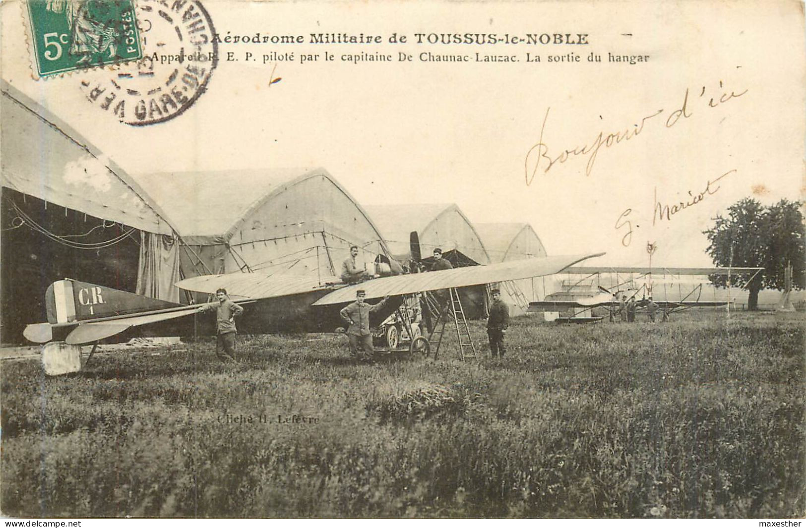 TOUSSUS LE NOBLE Sortie Du Hangar De L'appareil Piloté Par Le Capitaine De Chaunac Lauzac - Toussus Le Noble