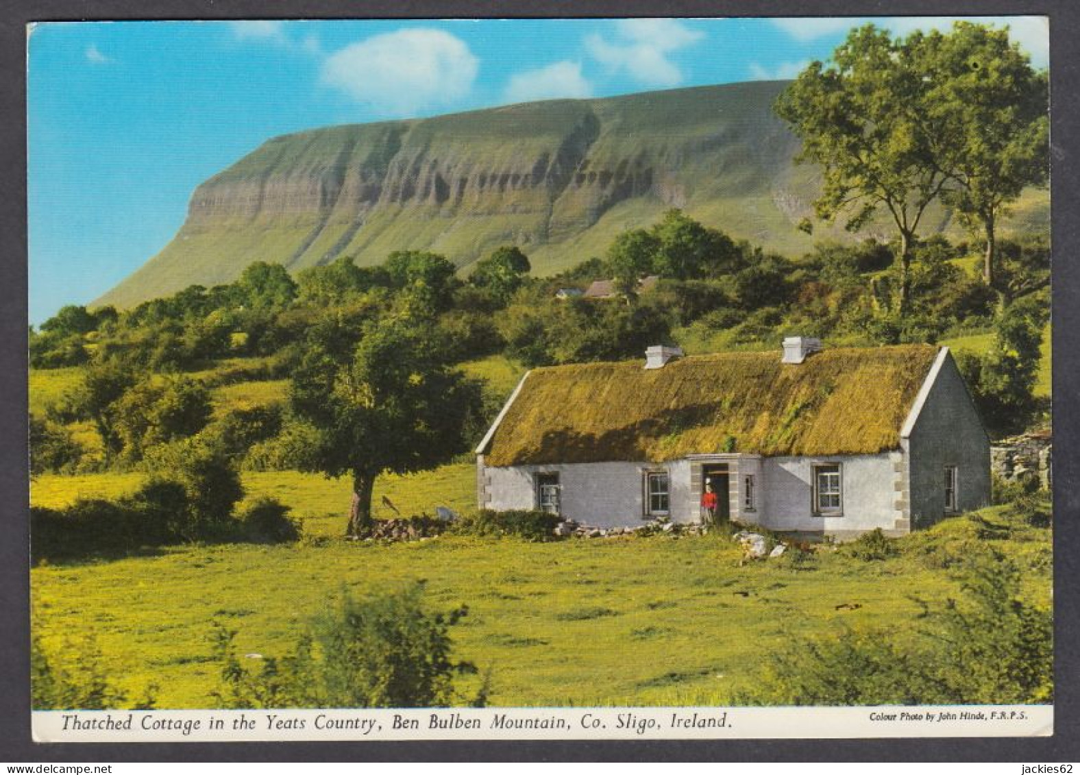 121823/ Yeats Country, Thatched Cottage, Ben Bulben Mountain - Sligo