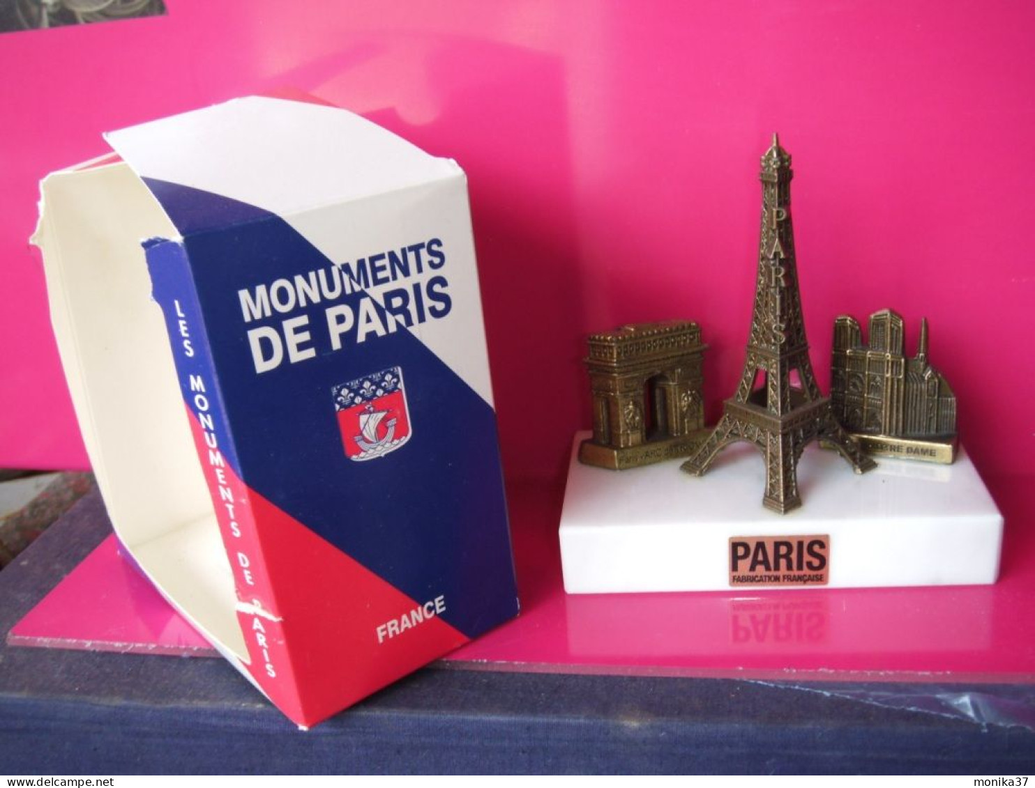 Tour Effel Notre Dame Arc De Triomphe Mad In France Souvenir De PARIS En Métal - Recordatorios