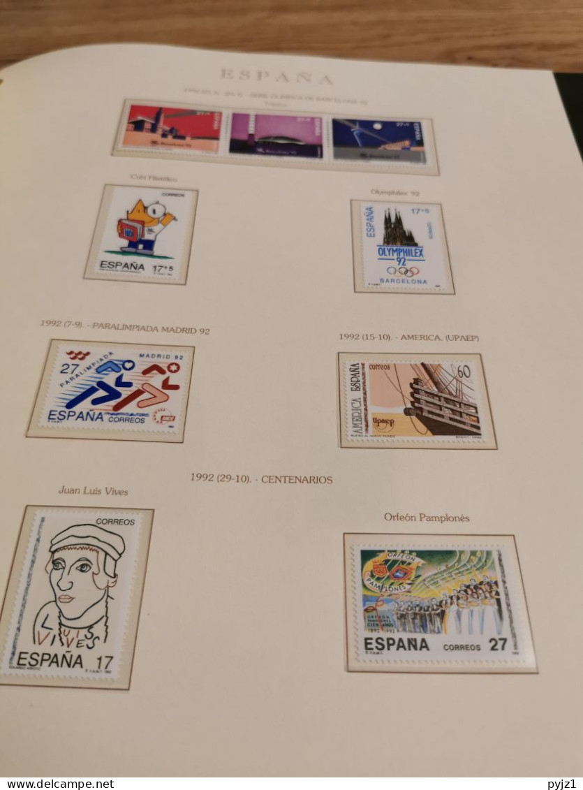 Spain MNH 1958-1993 in 3 albums