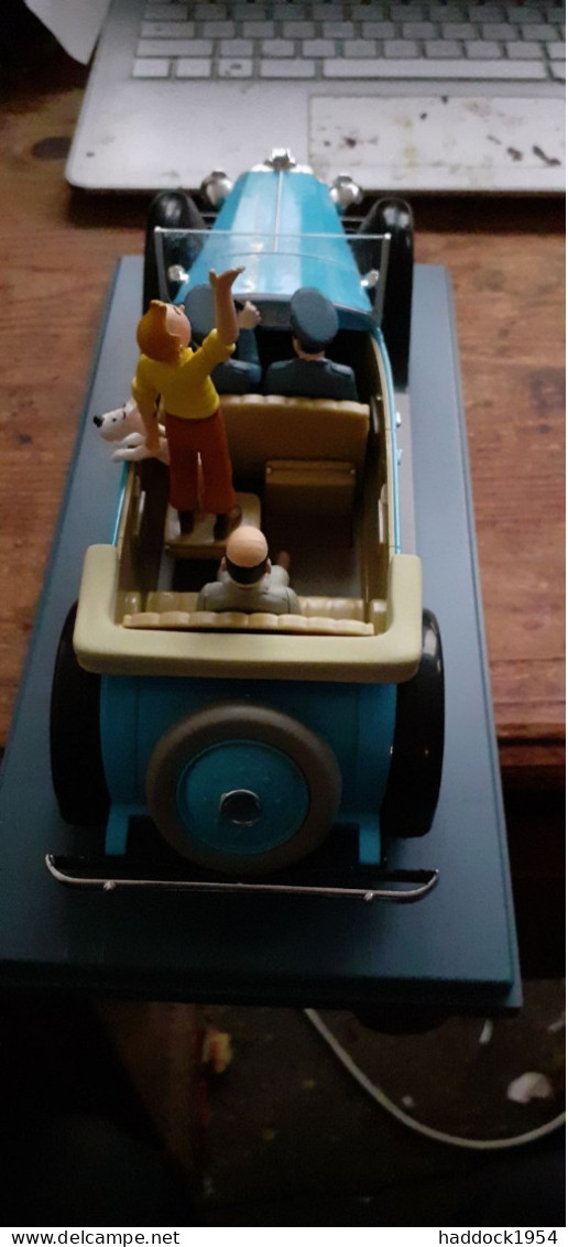 La Parade De TINTIN En PACKARD TINTIN En Amérique HERGE Moulinsart 2018 - Statuette In Metallo