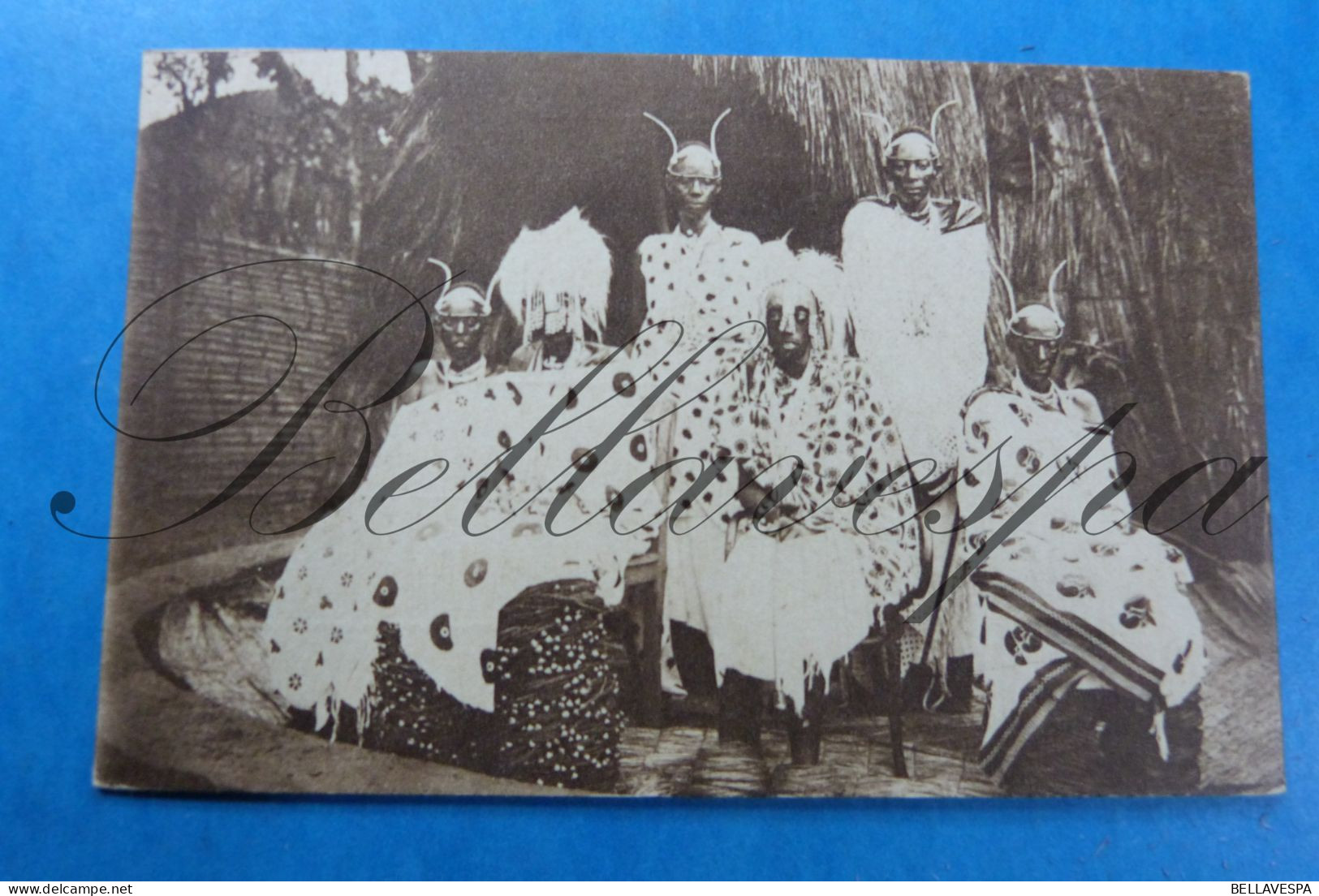Belgisch-Congo-Belge Mission  Ruanda Witte Paters Koning MUSINGA  Met Zijn Moeder En Vrouwen Peres Blancs  Roi - Missions
